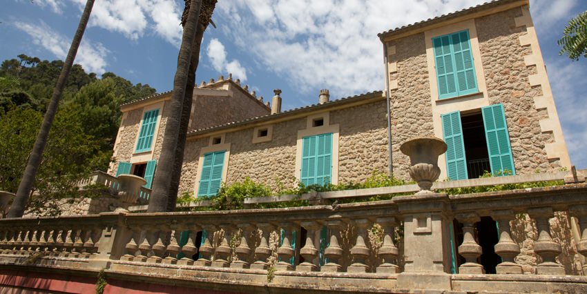 Magnificent Villa for Sale in Idyllic Valldemossa