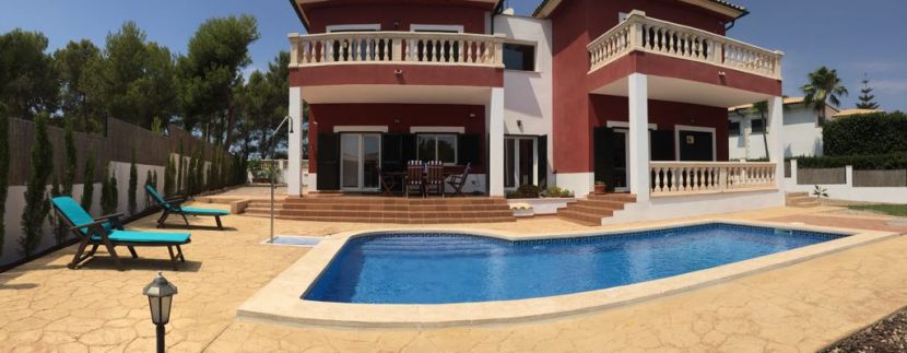 uniquevillasmallorca lovely villa for sale in cala vinyas swimming pool7