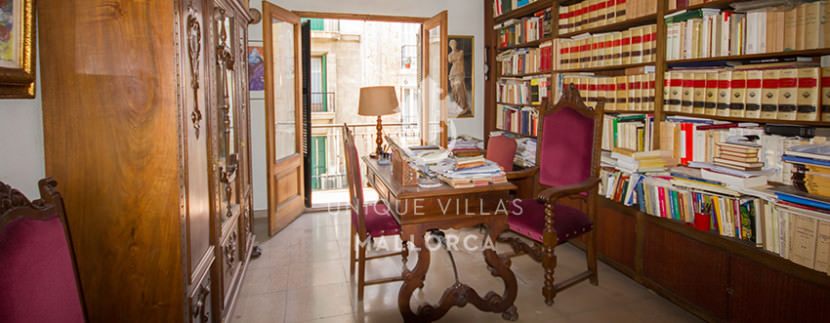 unique villas mallorca Flat to be Reformed for Sale in palma center living area