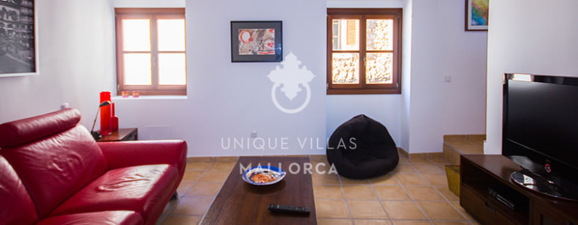 unique villas mallorca lovely 1 bedroom townhouse for sale in valldemosssa living area