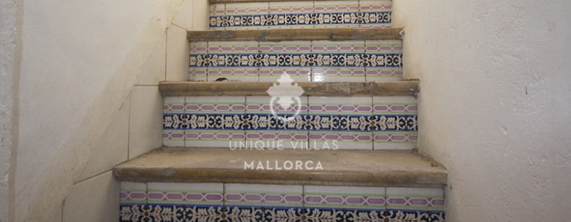 uniquevillasmallorca reformed flat for sale in Palma center terrace comm