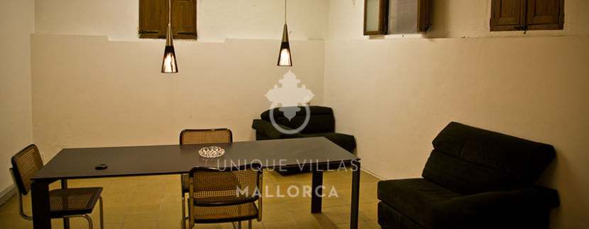 Flat with Character for Sale in Palma Center-uvm130a dining area
