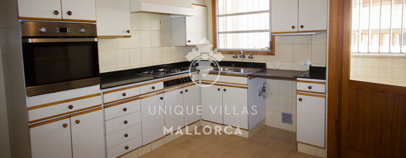 uniquevillasmallorca flat for sale in Palma center kitchen
