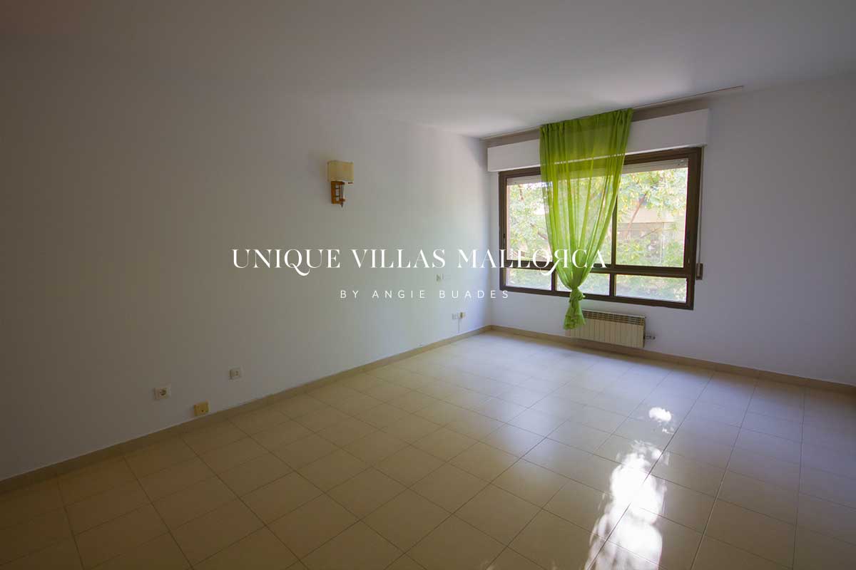 One Bedroom Apartment to Rent in Palma  by Santa Catalina area-uvm256