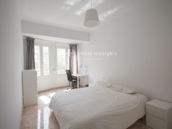 Spacious flat to be reformed for sale in Palma Avenidas area-uvm